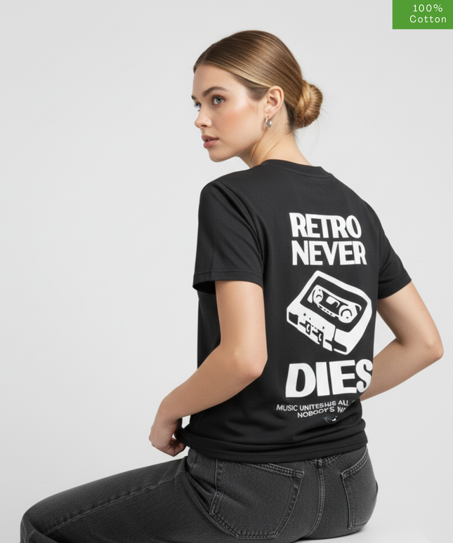 "Retro Never Dies"  Retro Lover, Oversized Fit T-Shirt, Cotton, Heavyweight.