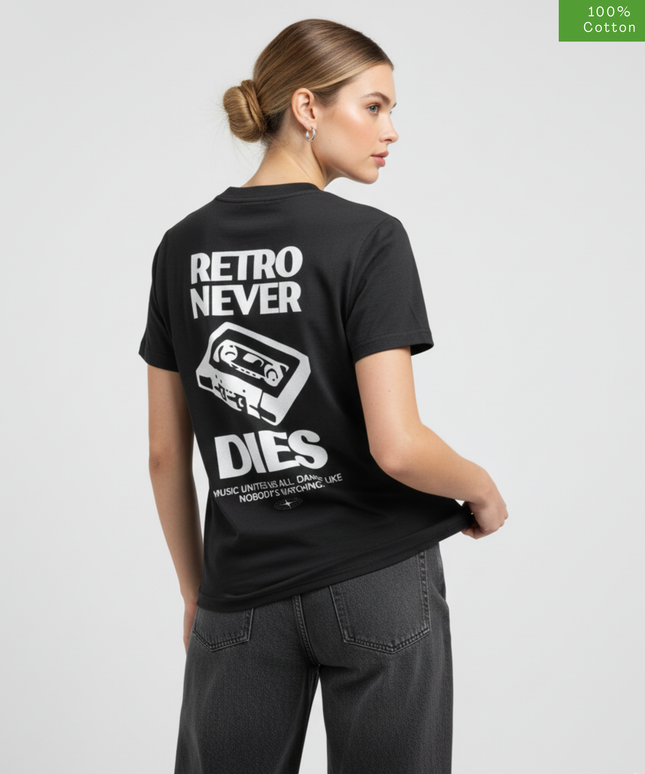 "Retro Never Dies"  Retro Lover, Oversized Fit T-Shirt, Cotton, Heavyweight.